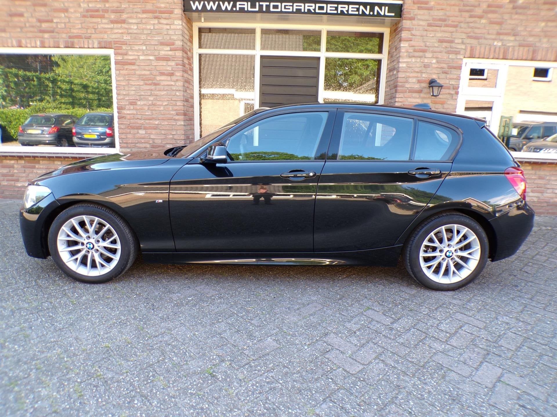 BMW 1-serie 114i EDE Executive M Pakket, Auto's, 1-Serie, Dealer onderhouden, Gebruikt, Euro 6
