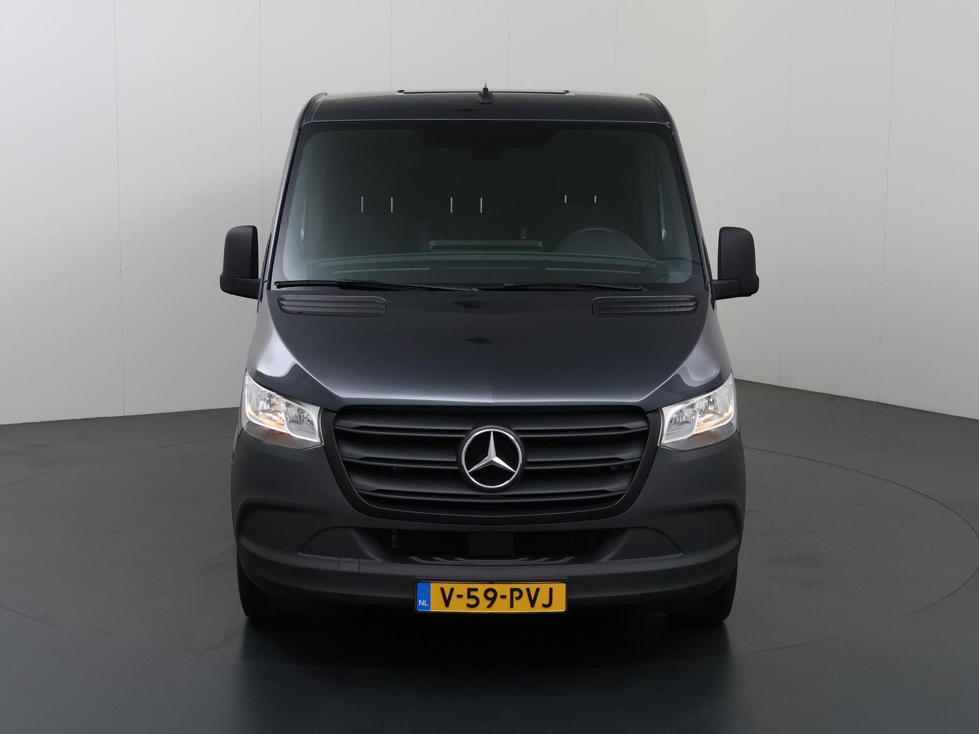 Mercedes-Benz Sprinter 211 CDI L2 H1 | AIRCO | 3-ZITS | MBUX, Auto's, Voorwielaandrijving, Stof, Gebruikt, Euro 6