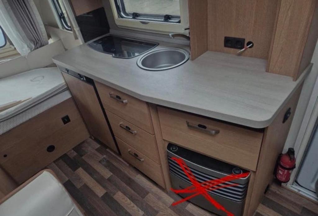 Compacte en complete ingericht voor caravan moderne, Ophalen of Verzenden, Zo goed als nieuw