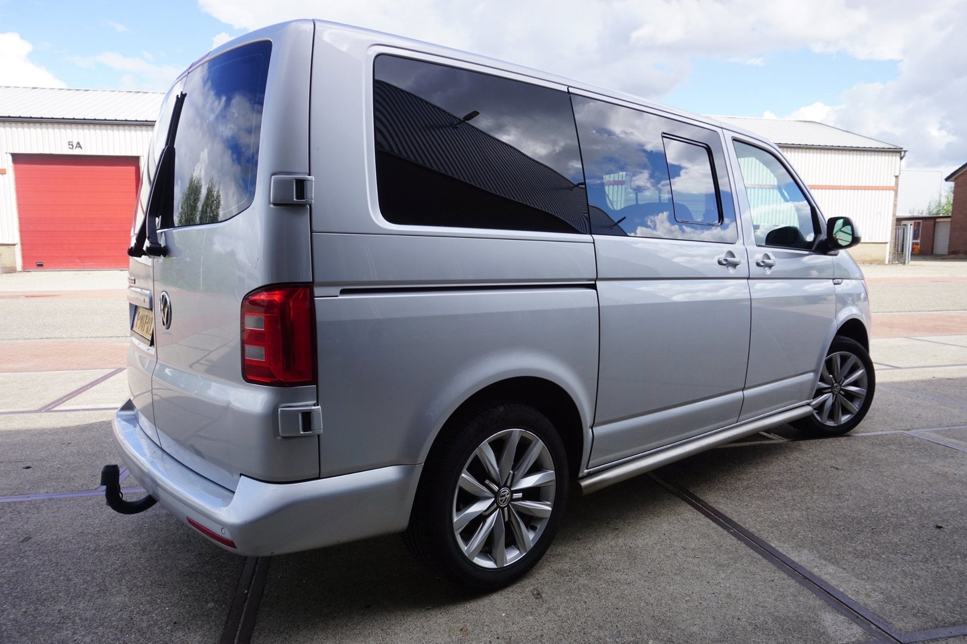 Volkswagen Transporter 2.0 TDI L1H2 Highline * DSG * 204 PK, Auto's, Bestelauto's, Gebruikt, 4 cilinders, Volkswagen, Bedrijf