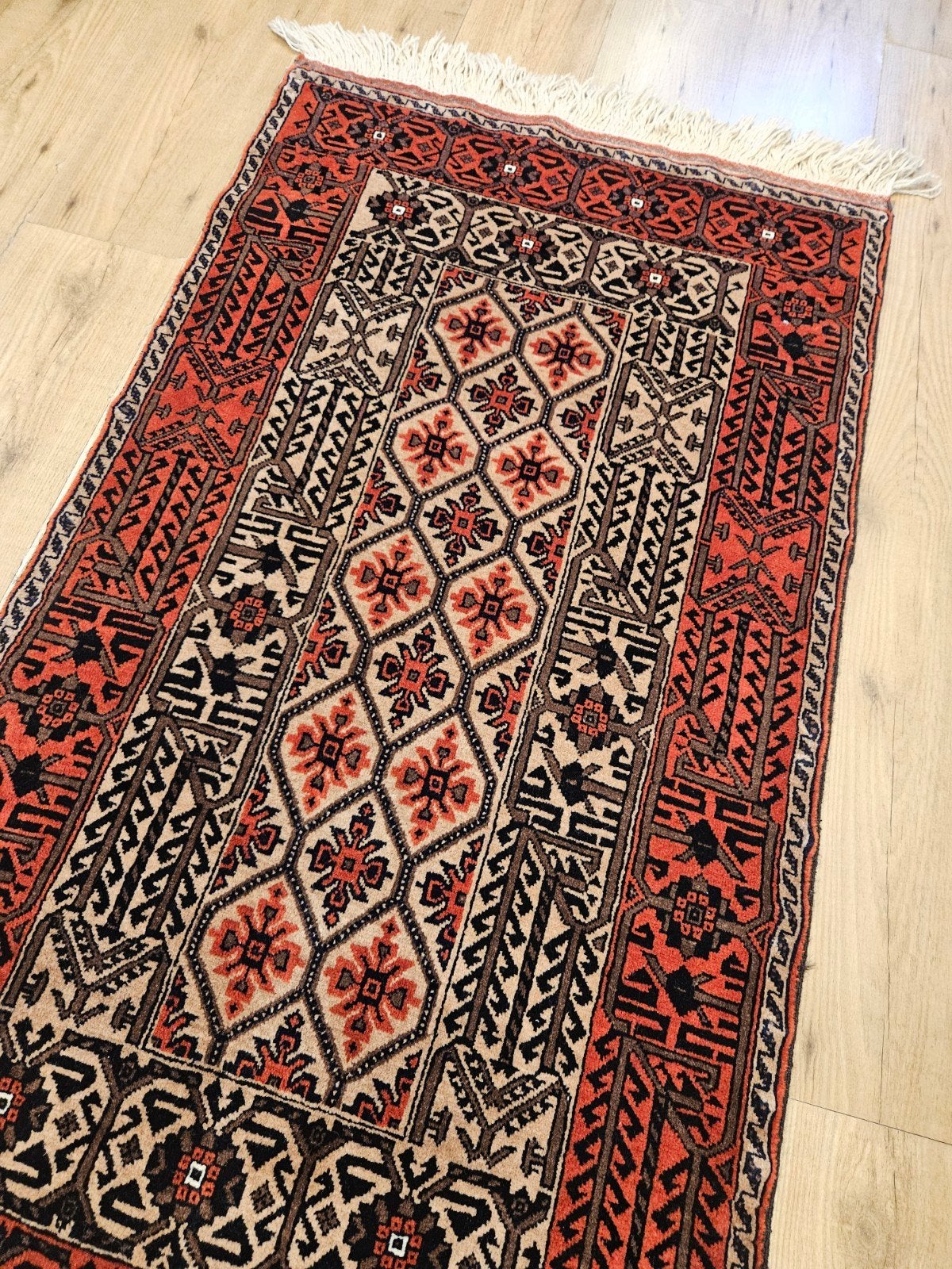 Handgeknoopt perzisch tapijt beloutch 161x80, Huis en Inrichting, Stoffering | Tapijten en Kleden, Info@SlatsAntiek.nl, Bruin