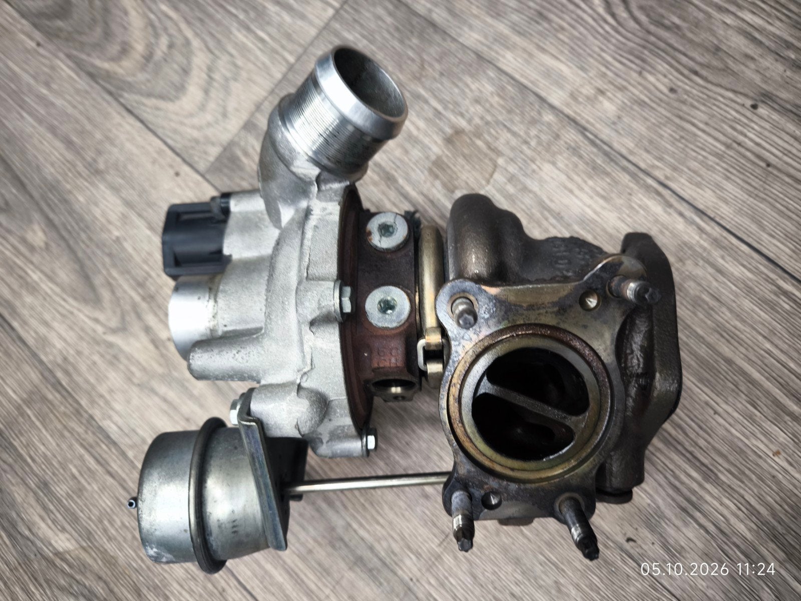 BorgWarner Turbo 1.6 THP Peugeot Citroën voor revisie, Ophalen of Verzenden, Gebruikt, Citroën
