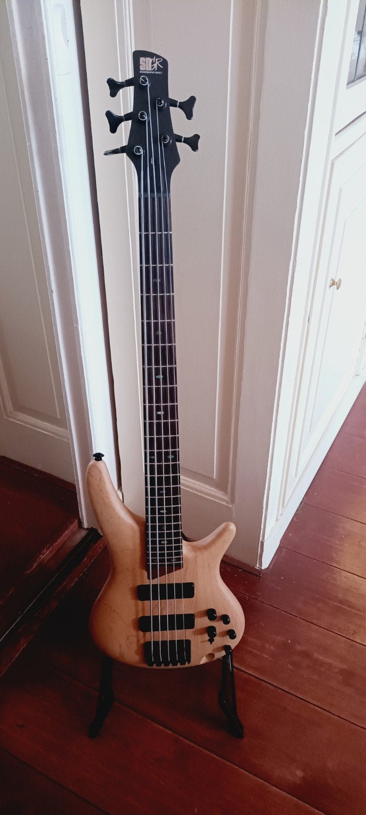 Ibanez soundgear SR605, Muziek en Instrumenten, Snaarinstrumenten | Gitaren | Bas, Ophalen of Verzenden, Zo goed als nieuw