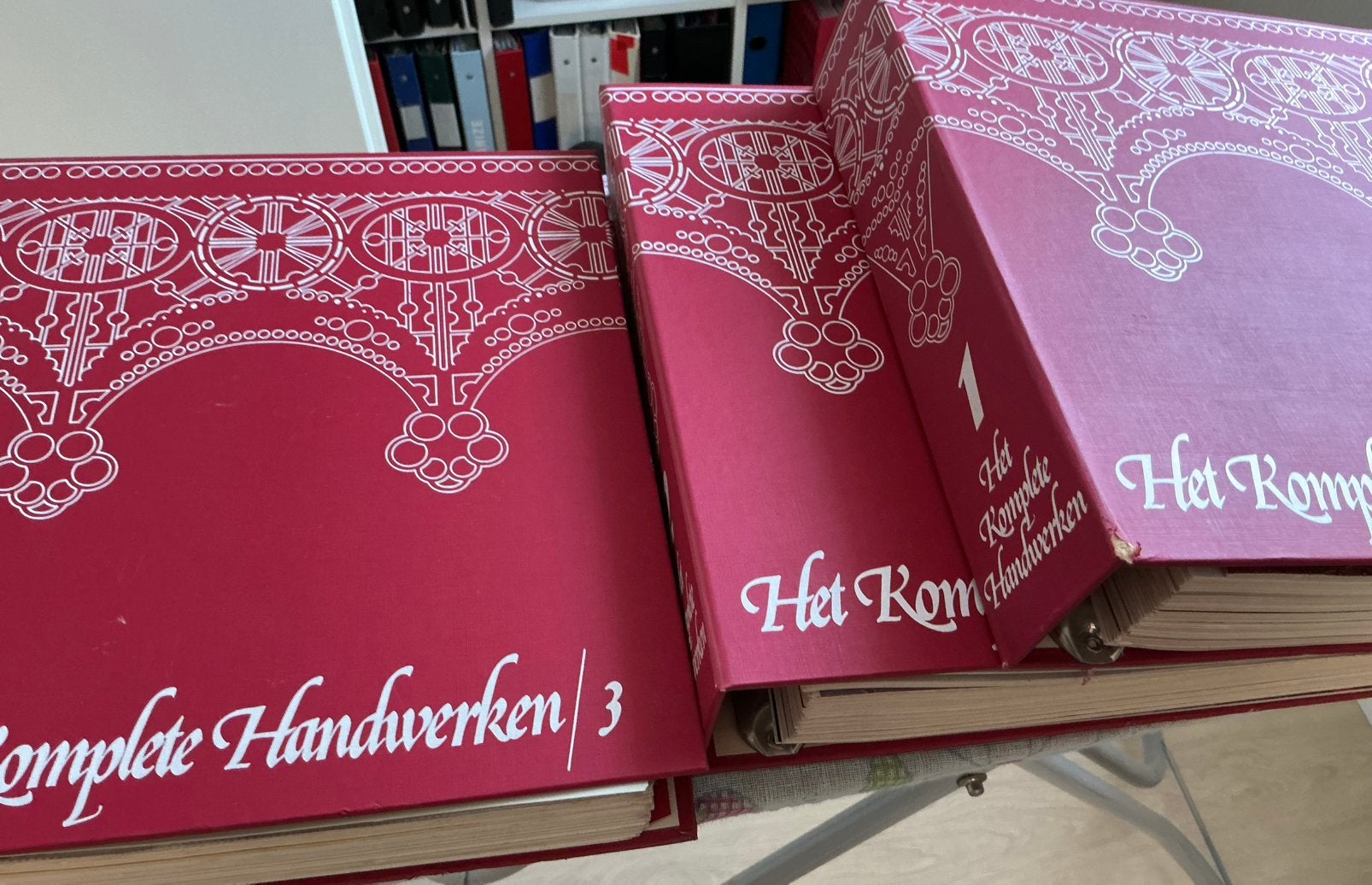 Het Komplete Handwerken dl 1, 2, 3, Ophalen, Zo goed als nieuw, Overige onderwerpen