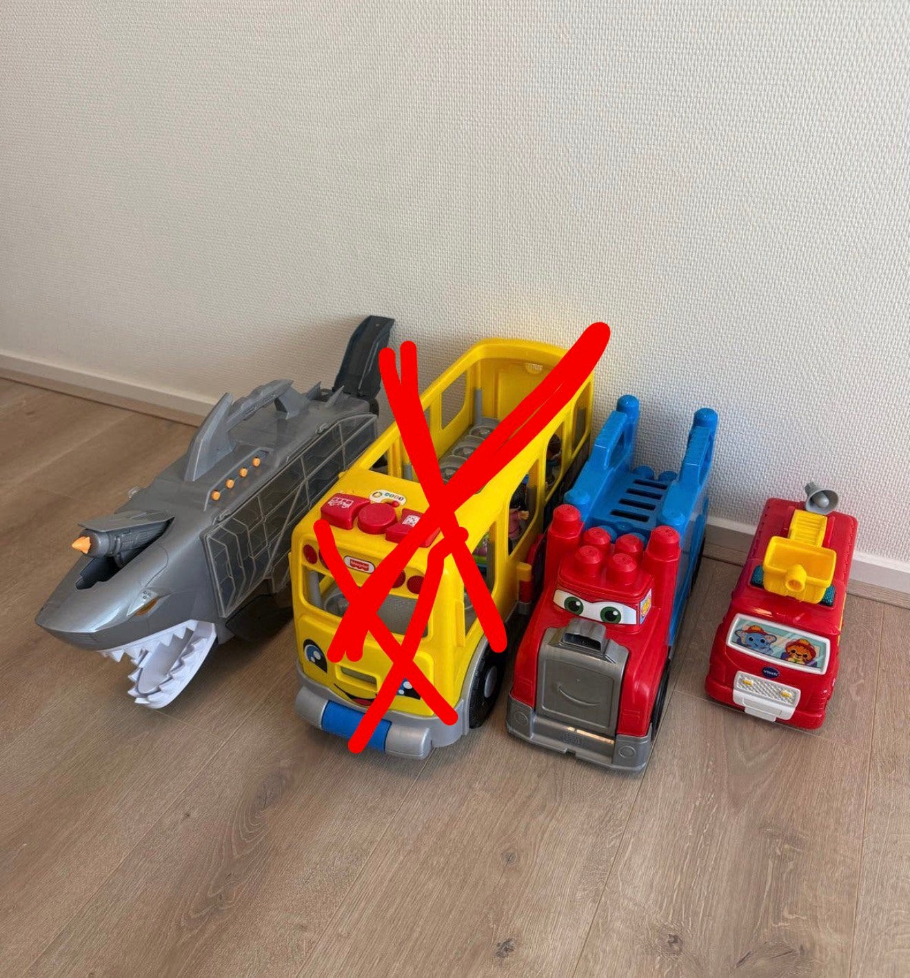 Speelgoedvoertuigen: Teamsterz haai, V-tech brandweerauto, M, Ophalen of Verzenden, Gebruikt