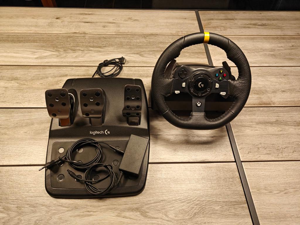 Logitech G920 racestuur met pedalen - Zo goed als nieuw, Force feedback, Ophalen, Zo goed als nieuw, Xbox