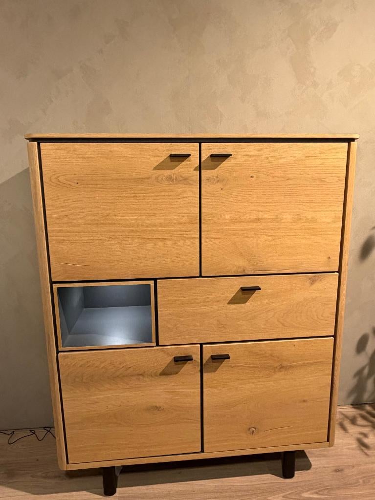 Livada kasten, Ophalen, 100 tot 150 cm, Zo goed als nieuw, 200 cm of meer