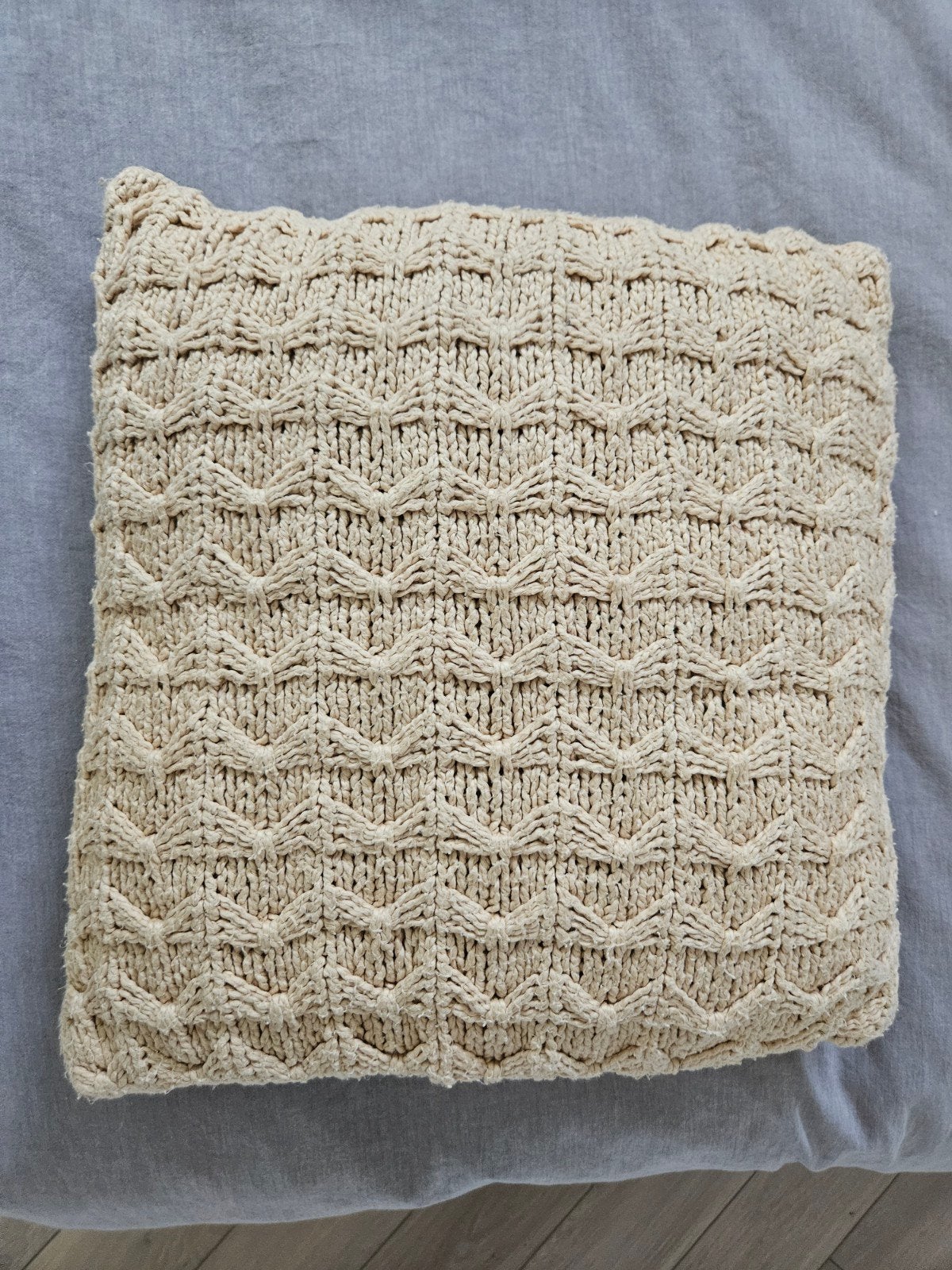 Crèmekleurig gebreid sierkussen, Ophalen, Gebruikt, Wasbaar, Beige