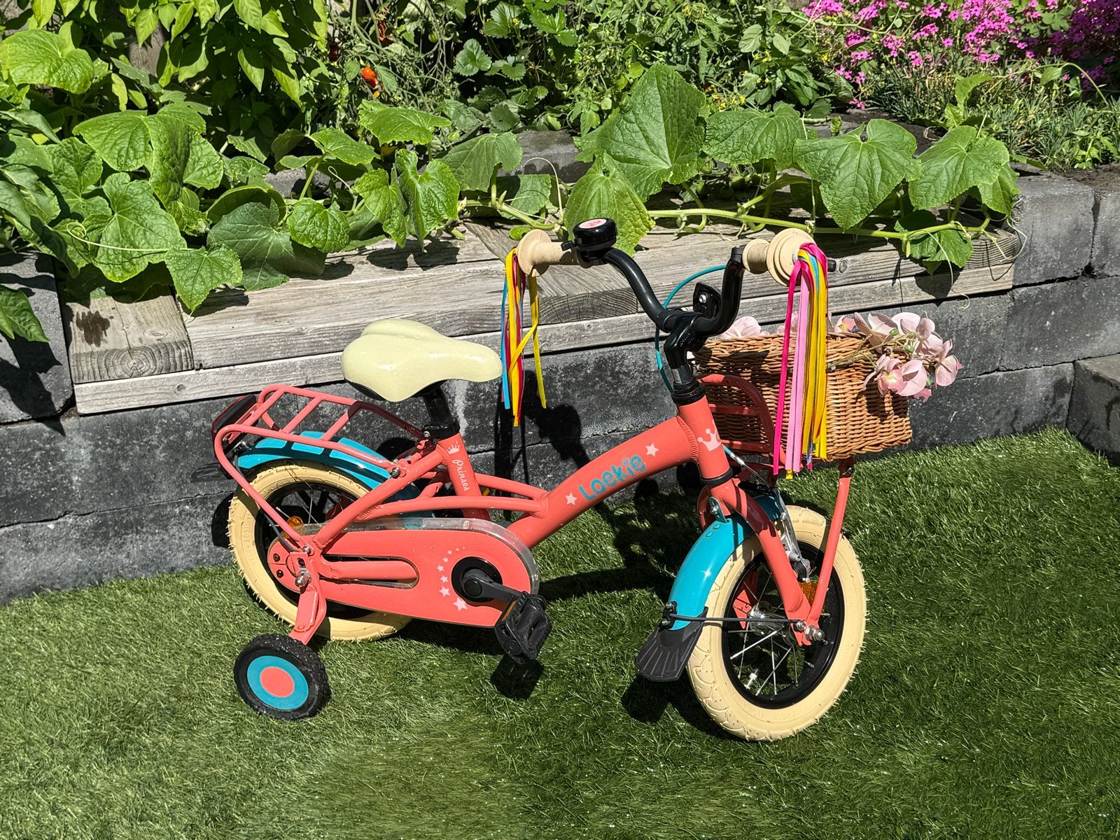 Loekie prinses 12inch kinderfiets met zijwieltjes en mandje, Fietsen en Brommers, Ophalen, Terugtraprem, Zijwieltjes, Minder dan 16 inch