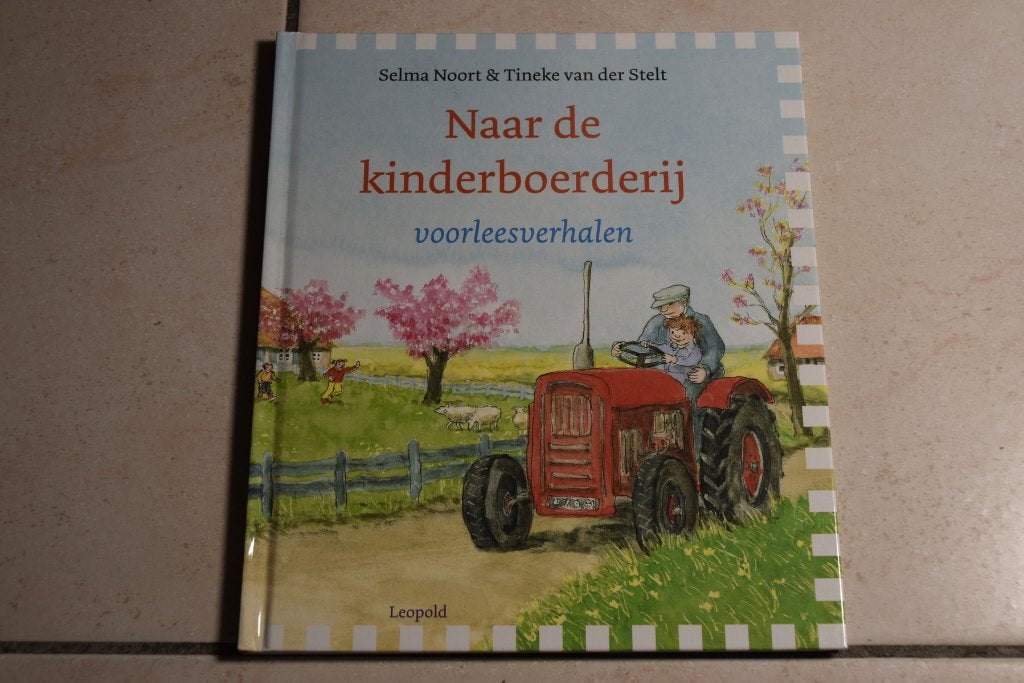 Naar de kinderboerderij voorleesverhalen / Selma Noort, Ophalen of Verzenden, Zo goed als nieuw, Fictie algemeen, Voorleesboek