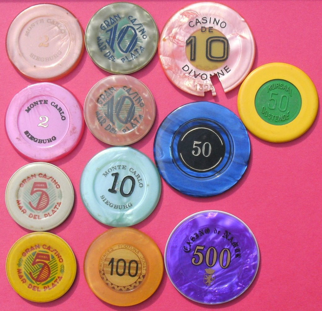 (63) . VERZAMLING poker chips - fiches . KOPEN of RUILEN ., Ophalen of Verzenden, Overige materialen, Buitenland