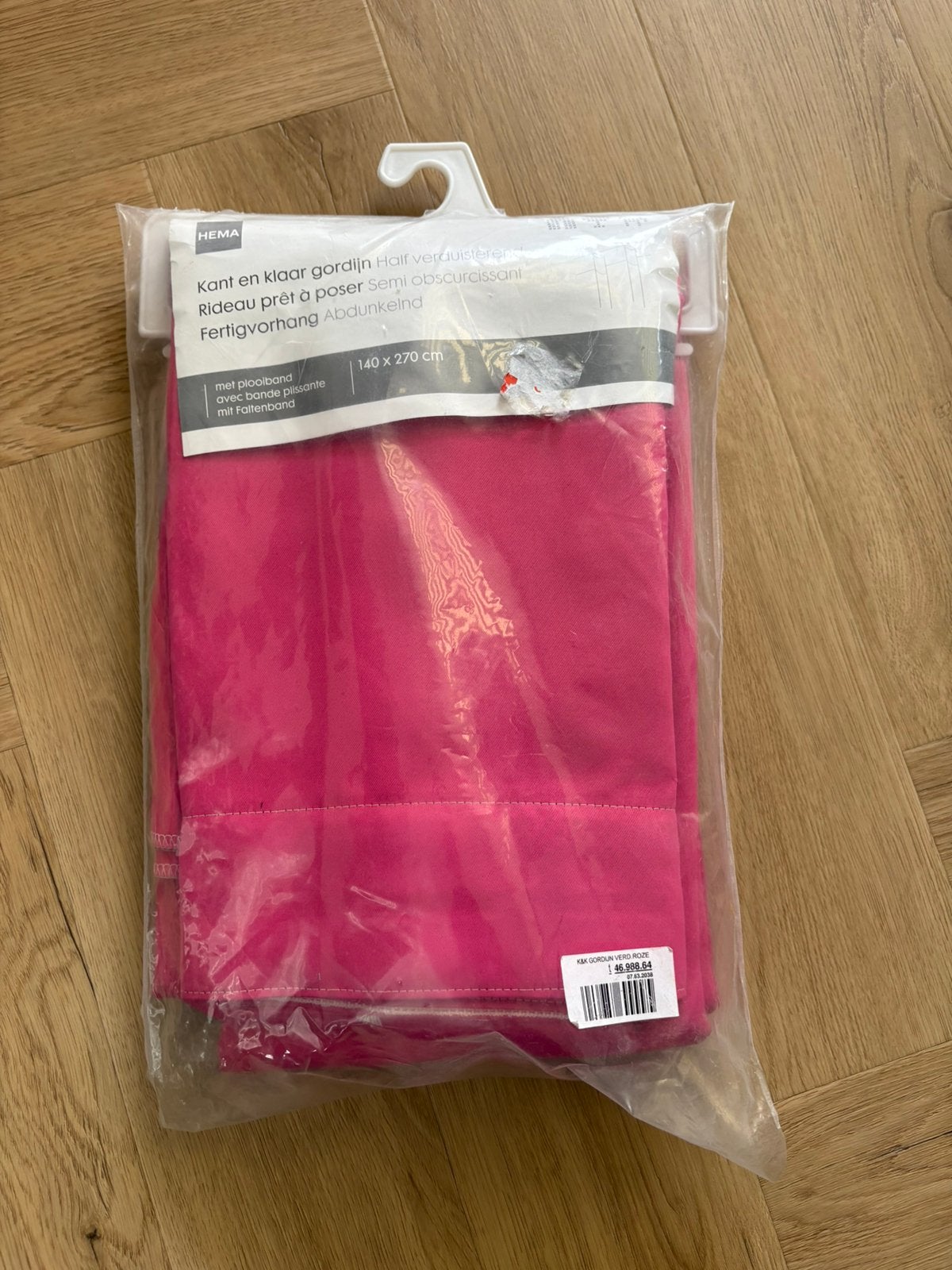 Fucia roze gordijn, Verduisterend, Ophalen of Verzenden, Zo goed als nieuw, Gordijn