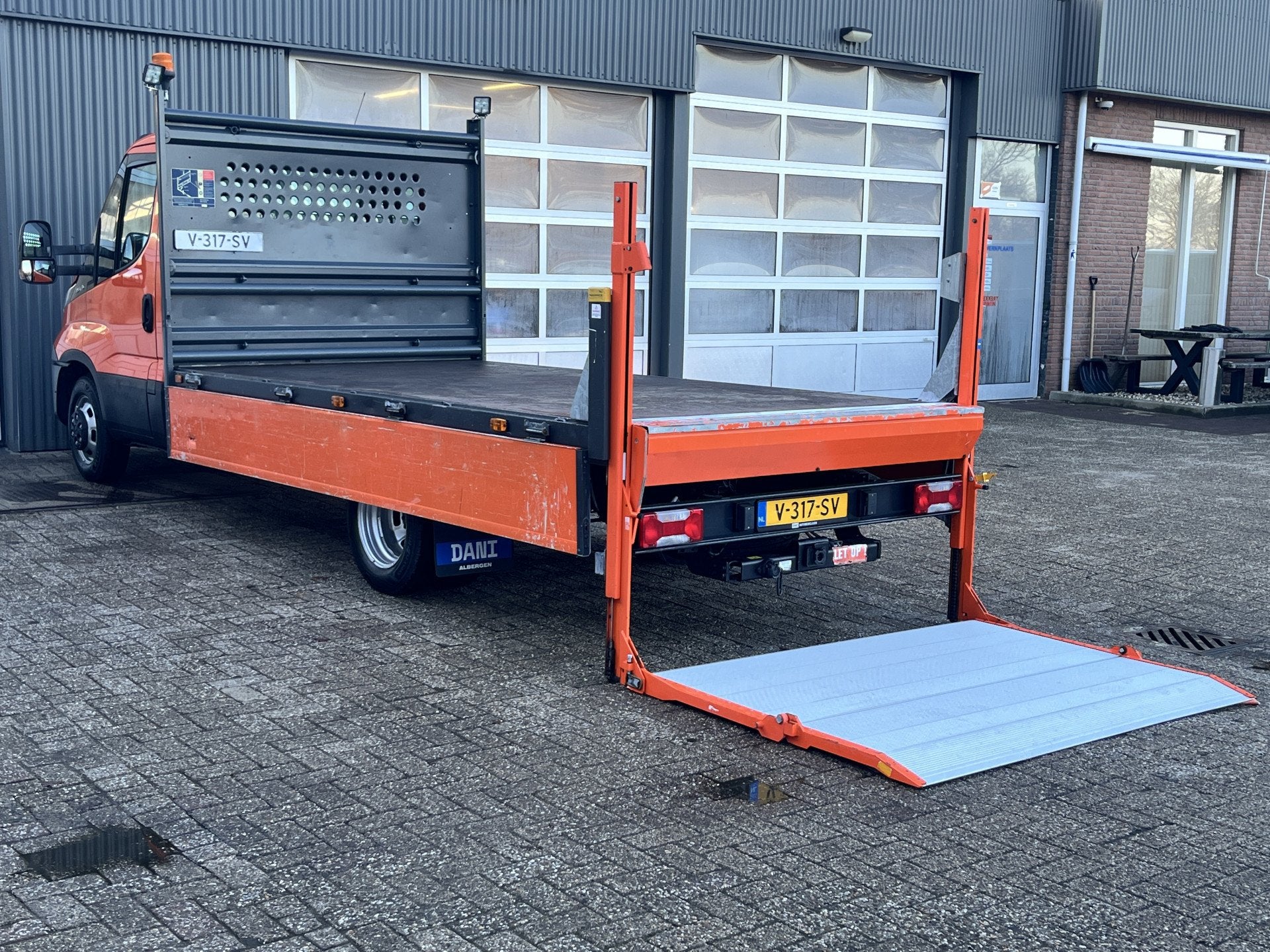 Iveco Daily 35C14 2.3 375 Laadklep 500kg Trekhaak 3500kg tre, 13 km/l, Gebruikt, Iveco, Origineel Nederlands