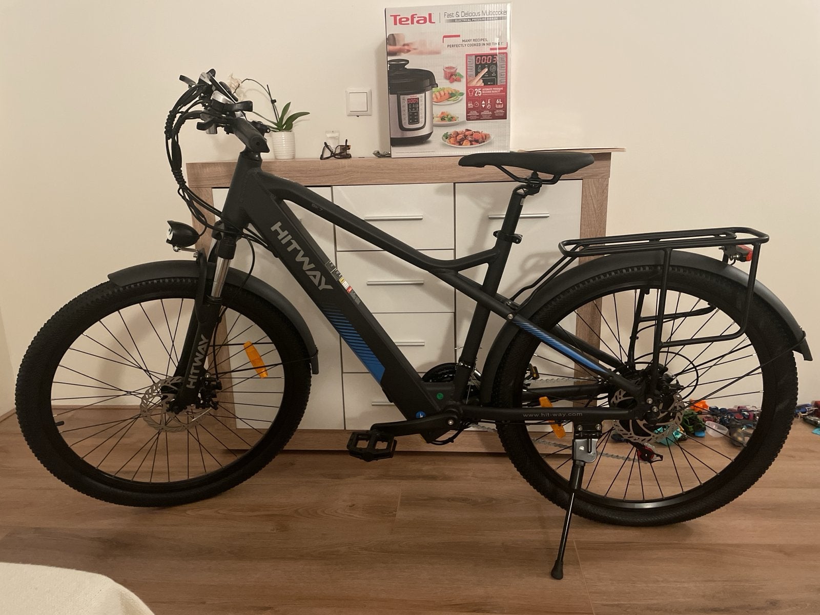 HITWAY 26" Mountain E-Bike, 36V/11.2Ah/250W, Shimano 21 vers, Zo goed als nieuw, 51 tot 55 cm, 50 km per accu of meer, Ophalen