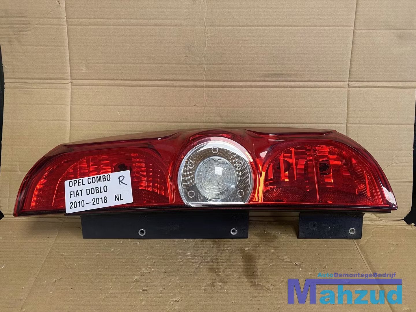 opel combo fiat doblo rechts achterlicht 2010-2018, Gebruikt, Opel Automobile GmbH, Ophalen of Verzenden, Kontakt@opel-infoservice.de