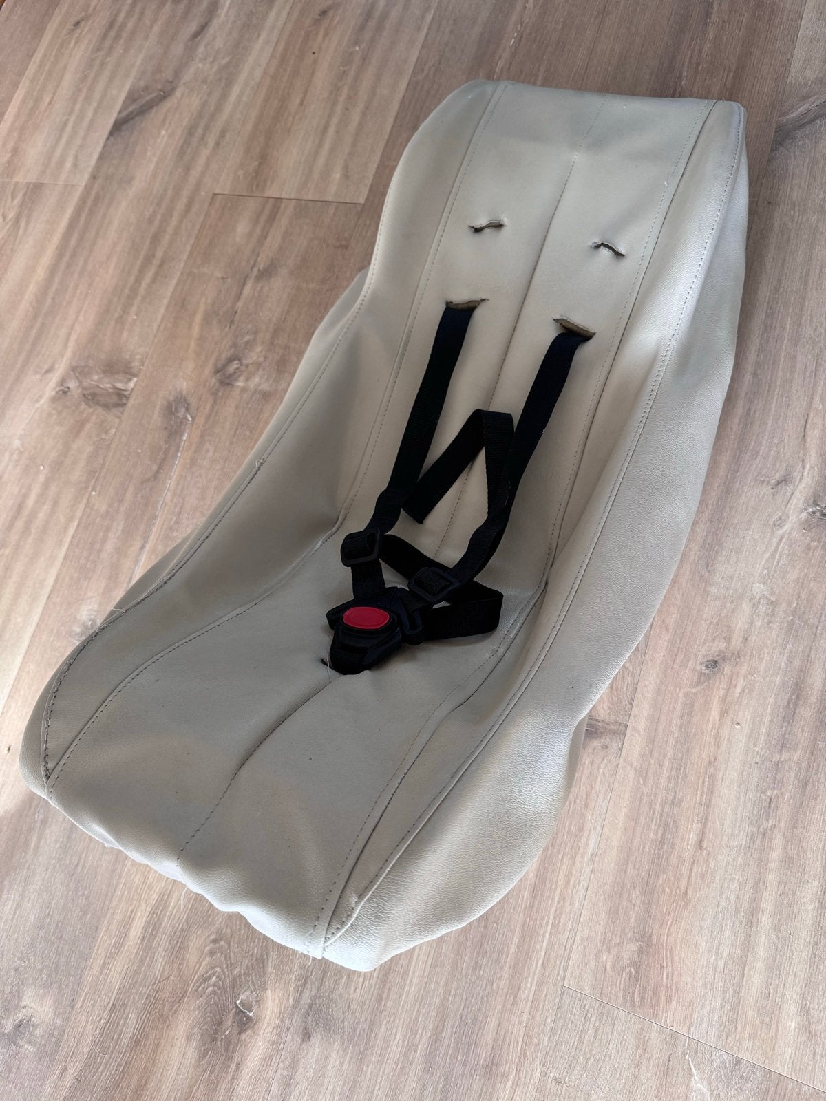 Melia Babyschaal Leer Comfort - Luxe Vegan Leer, Fietsen en Brommers, Ophalen, Gebruikt, 0 t/m 18 kg, Achterzitje