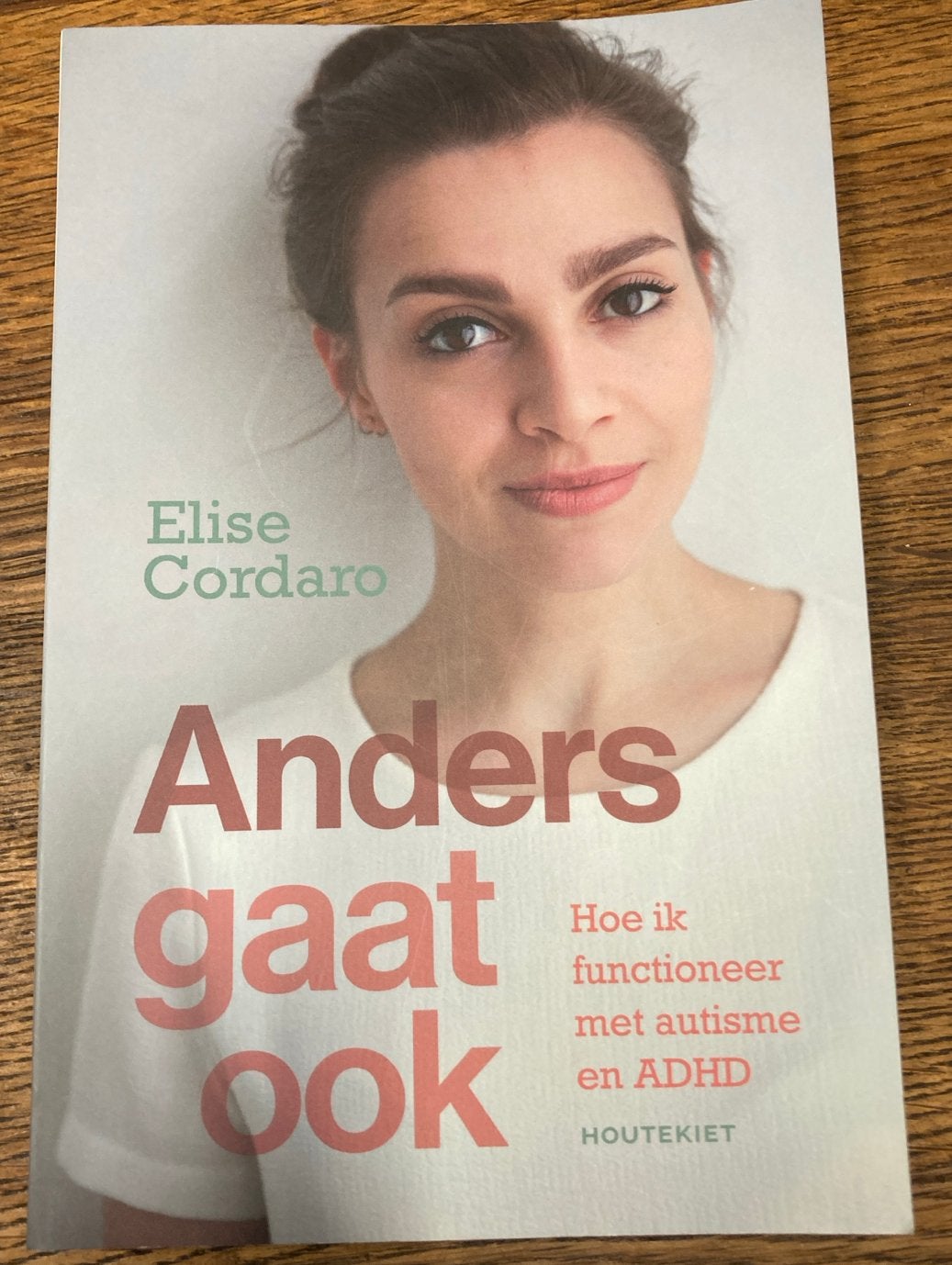 Anders gaat ook - Elise Cordaro (Autisme & ADHD), Ophalen of Verzenden, Gelezen, Overige onderwerpen