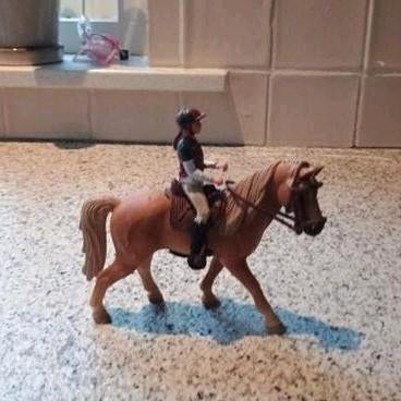 Paard en ruiter Schleich, Ophalen of Verzenden, Zo goed als nieuw, Paard, Beeldje of Figuurtje