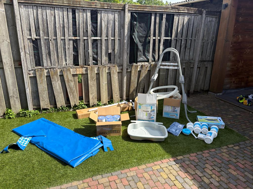 Intex Small Rectangular Metal Frame Pool - Compleet Set, Tuin en Terras, Zwembaden, Zo goed als nieuw, Opzetzwembad, Minder dan 80 cm