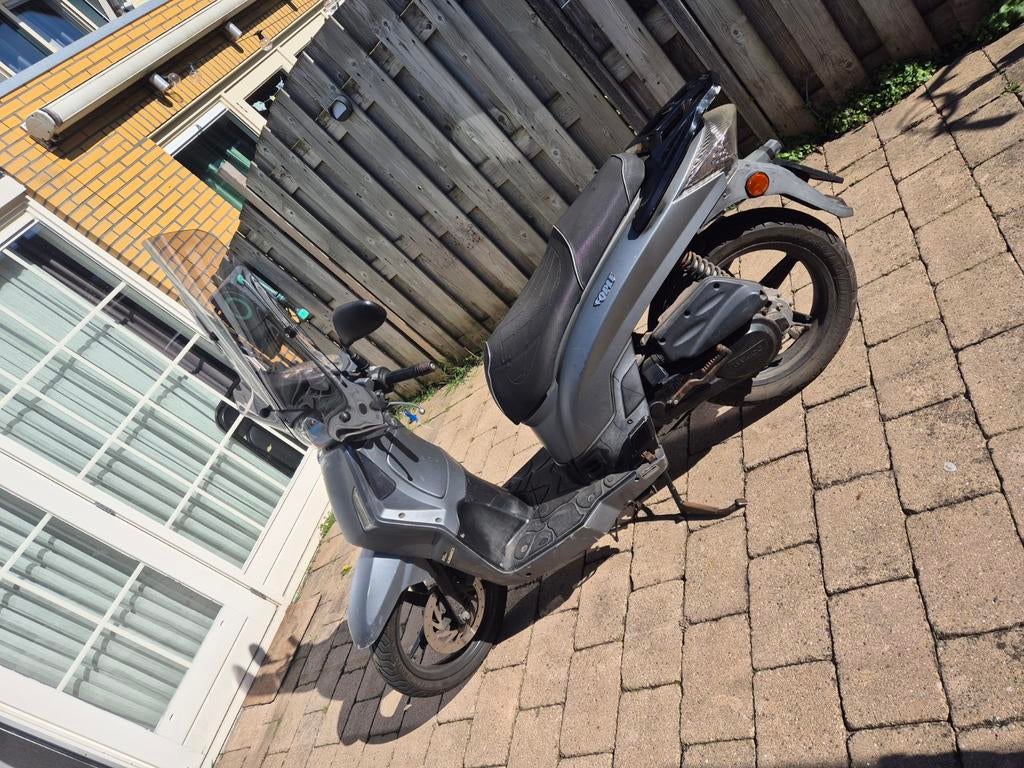Kymco scooter, kickstart werkt niet, Fietsen en Brommers, Scooters | Kymco, Gebruikt, People S, Maximaal 25 km/u, Benzine, Ophalen