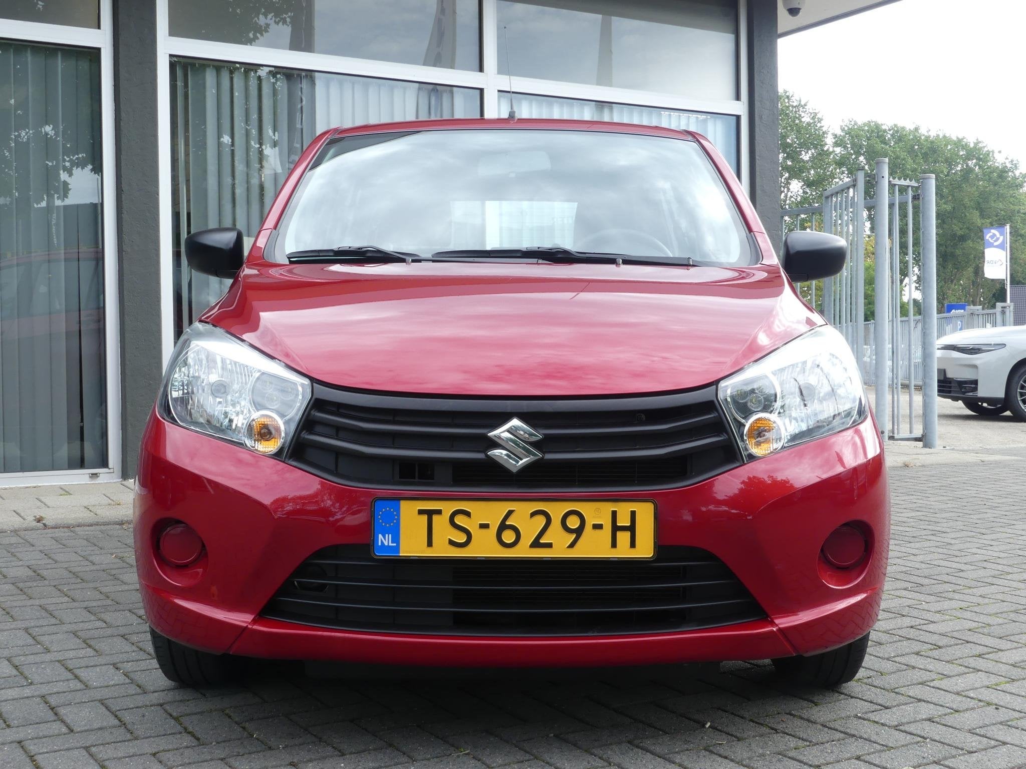 Suzuki Celerio 1.0 Comfort Airco, 1e eigenaar dealer onderho, Auto's, Suzuki, Gebruikt, 400 kg, 68 pk, Origineel Nederlands