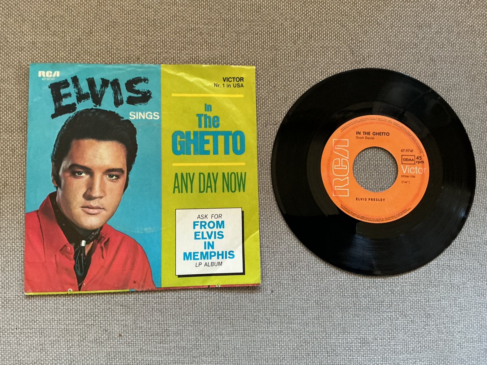 Elvis Presley single vinyl. In the Ghetto., Cd's en Dvd's, Vinyl Singles, Ophalen of Verzenden, Gebruikt, Pop