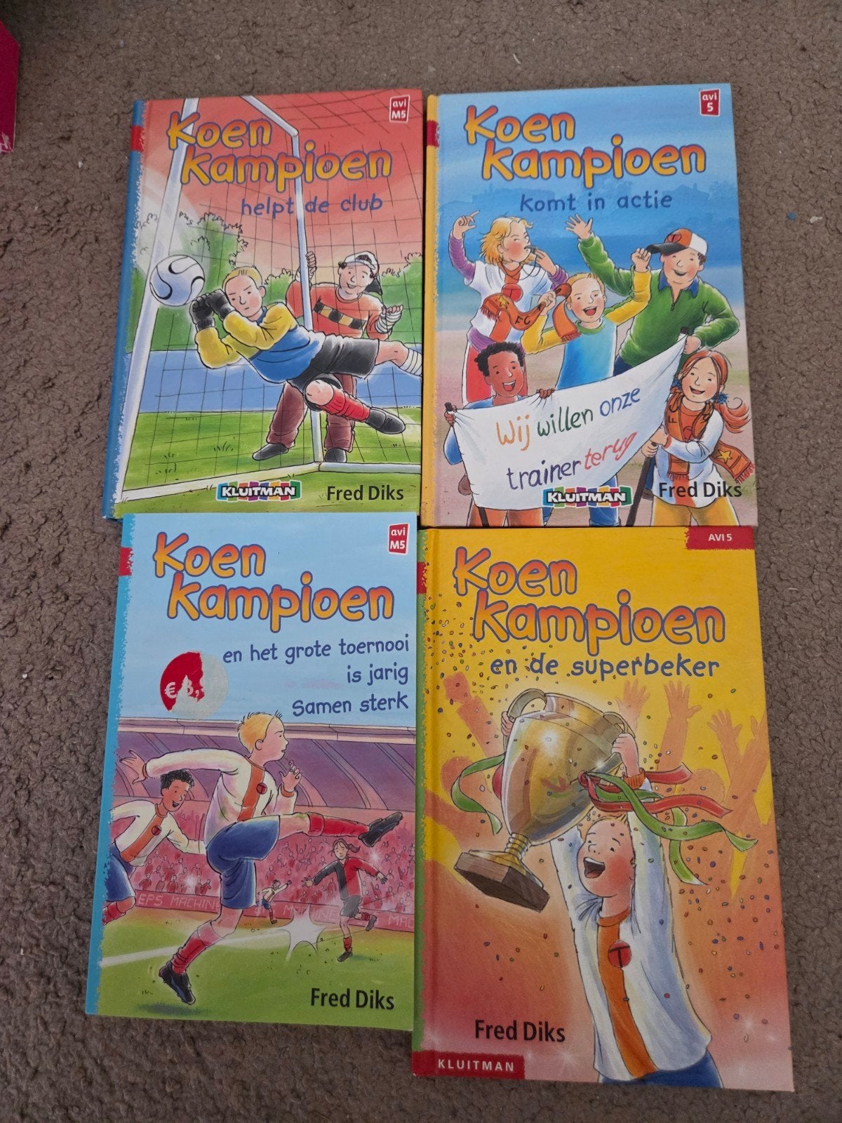 4X Kinderboeken - Koen Kampioen - Voetbal, Boeken, Ophalen of Verzenden, Zo goed als nieuw, Fictie algemeen
