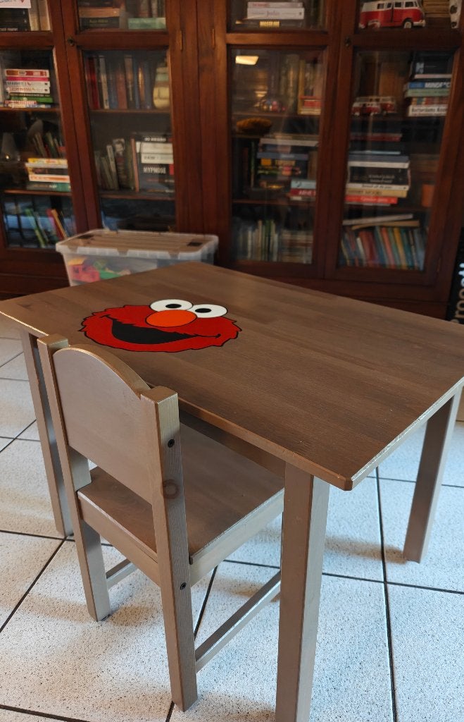 Sundvik kindertafel en stoeltje (IKEA) + bureauonderlegger, Ophalen, Zo goed als nieuw, Tafel(s) en Stoel(en)