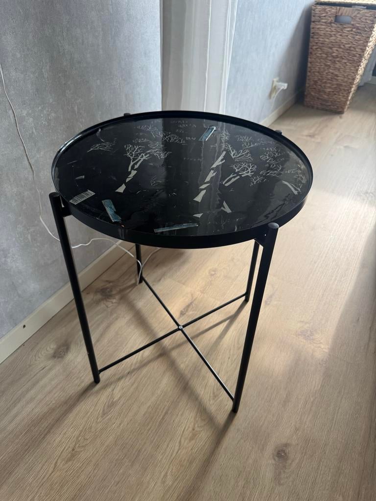 Zwarte bijzettafel met belvedère en metalen onderstel, Ophalen, Gebruikt, Reclamebord