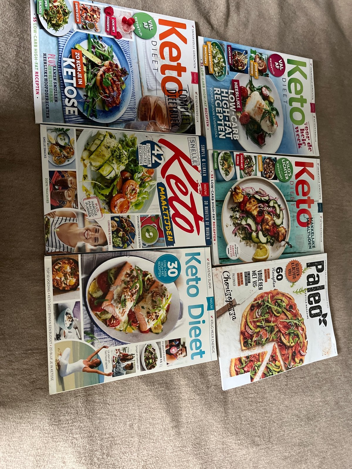 Keto Dieet & Keto Maaltijden Tijdschriften (6 stuks), Ophalen of Verzenden, Zo goed als nieuw, Dieet en Voeding