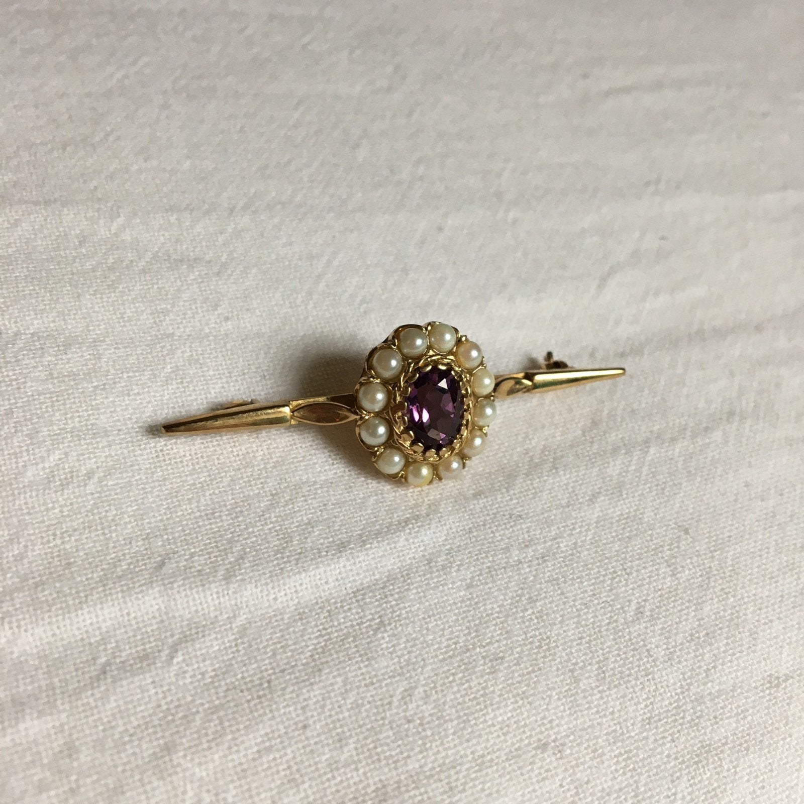 Antieke broche pin goud amethyst parels 9k goud, Ophalen of Verzenden