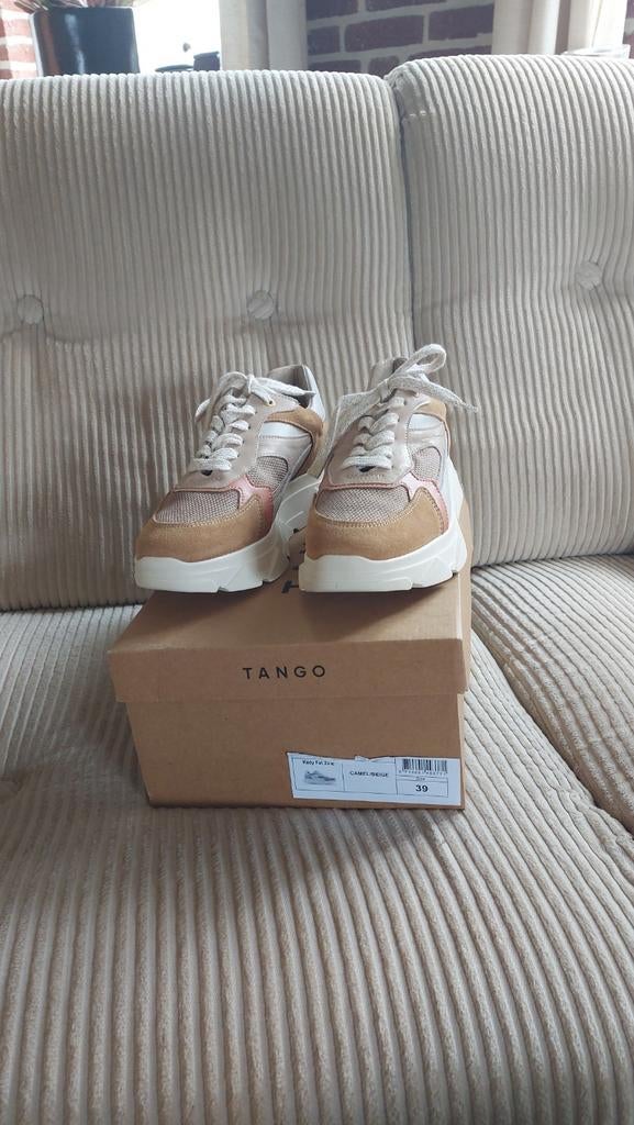 Nieuwe leren TANGO dames sneakers maat 39, Kleding | Dames, Schoenen, Overige kleuren, TANGO, Nieuw, Ophalen of Verzenden
