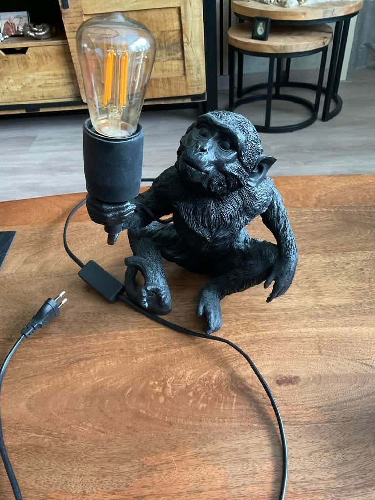 Tafellamp Monkey zwart z.g.a.n. industrieel incl. lamp, Huis en Inrichting, Verzenden, Zo goed als nieuw, Overige materialen, Minder dan 50 cm