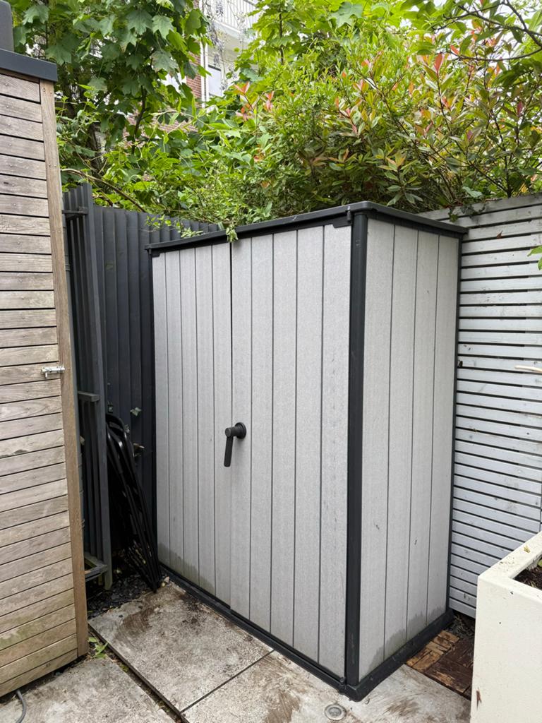 Keter High Store+ Opbergkast 1400L - UV beschermd, Tuin en Terras, Ophalen, Zo goed als nieuw, Kunststof, Overige typen