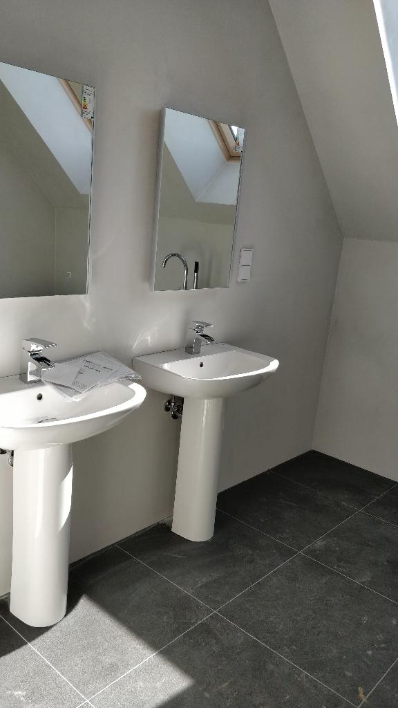 Wastafel Grohe met chique zuil, Ophalen, Zo goed als nieuw, Steen, Wastafel