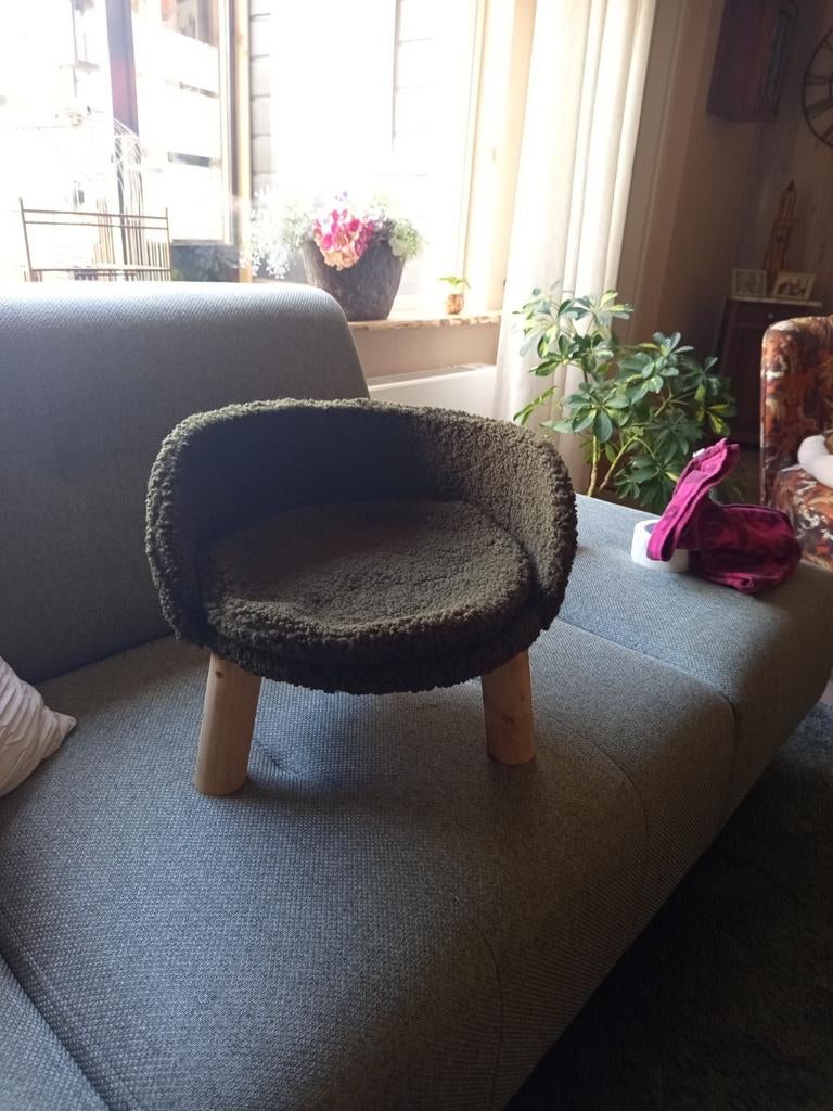 Kattenmandje, Ophalen