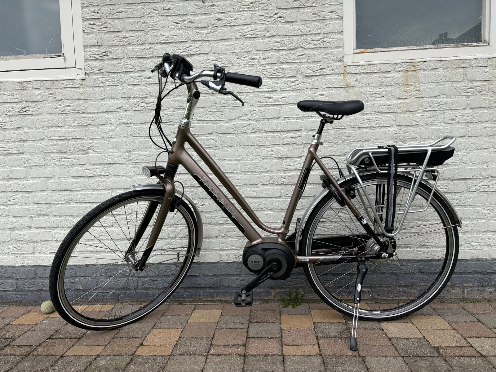 Gazelle Ultimate C1i E-bike - Bosch ActiveLine, lage km, Ophalen, Zo goed als nieuw, 50 km per accu of meer, 55 tot 59 cm