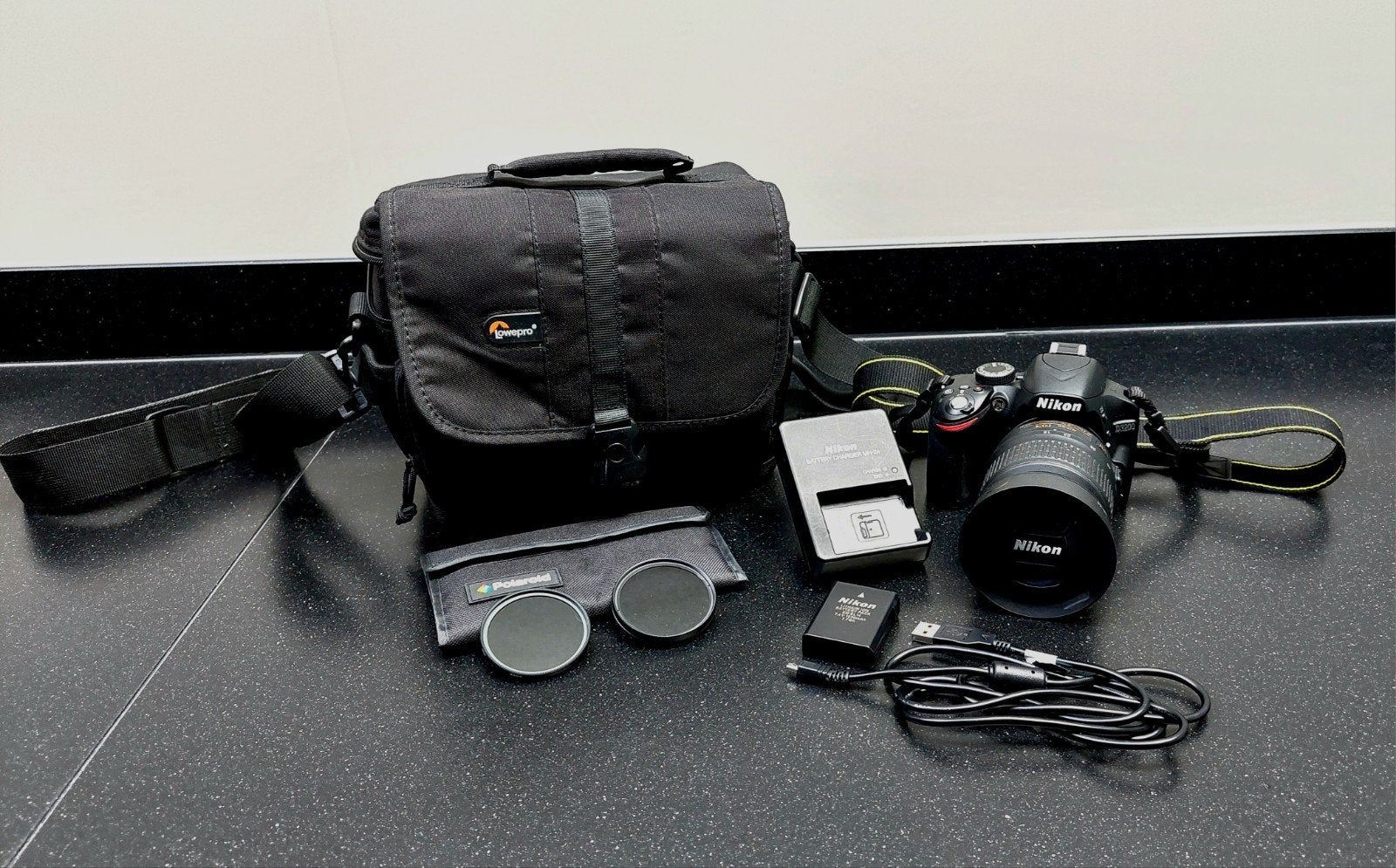 Nikon D3200 Spiegelreflexcamera met accessoires, Ophalen, Gebruikt, Spiegelreflex, Cameratas