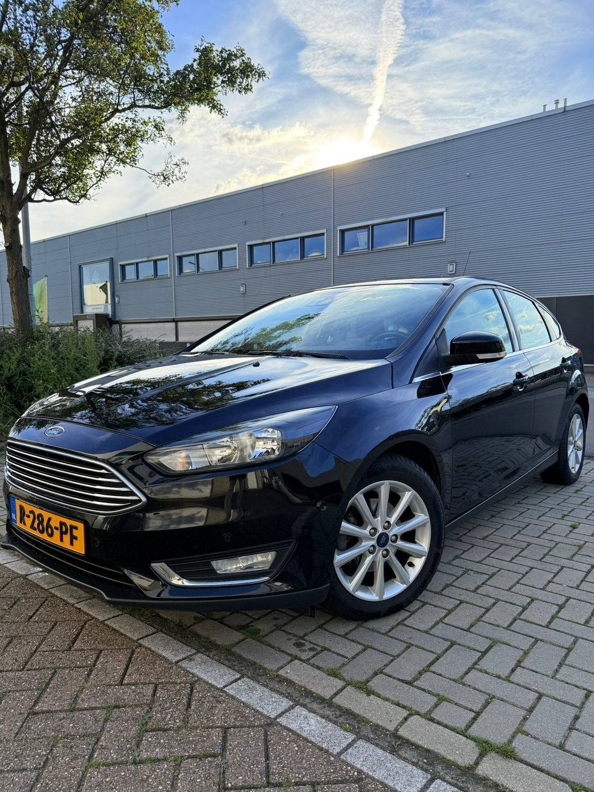 Ford Focus 1.0 EcoBoost Titanium 2015 | Lage Km-stand 88.724, Auto's, Zwart, 1200 kg, Particulier, 3 cilinders