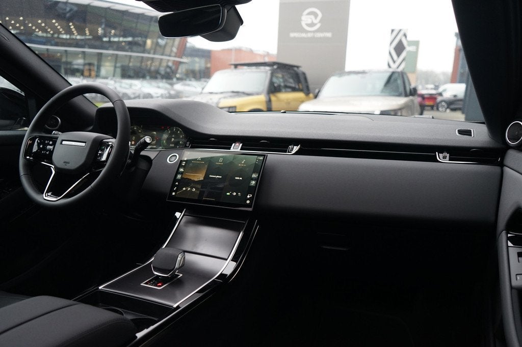 Land Rover Range Rover Evoque P270e PHEV AWD SE Dynamic Edit, 12 maanden, 1498 cc, Zwart, Leder