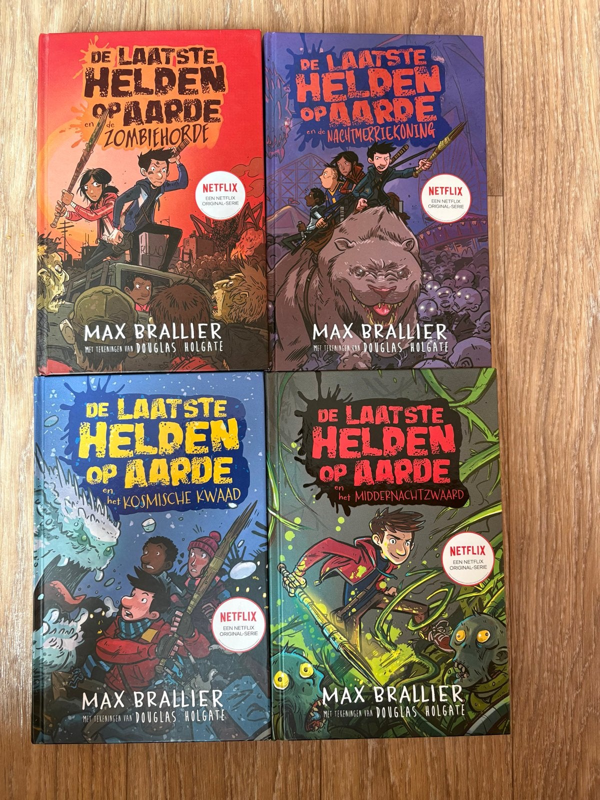De Laatste Helden op Aarde - Complete Serie (4 Boeken), Boeken, Ophalen, Zo goed als nieuw, Fictie