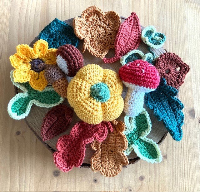 * Mooie herfst deco 17 paddenstoel blaadjes Pompoen Eikel ea, Hobby en Vrije tijd, Breien en Haken, Ophalen of Verzenden, Nieuw