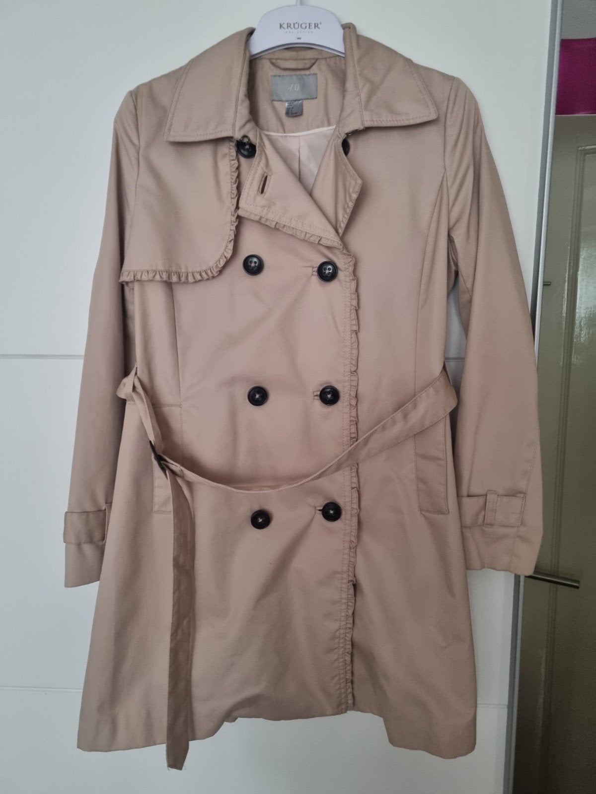 H&M Trenchcoat Beige Maat 36 (S), Kleding | Dames, Jassen | Zomer, H&M, Beige, Ophalen of Verzenden, Zo goed als nieuw