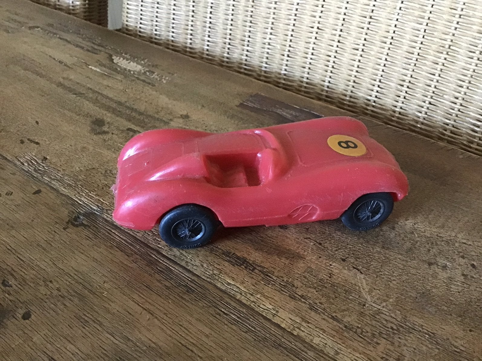 Vintage raceauto Aston Martin in plastic, Antiek en Kunst, Ophalen of Verzenden