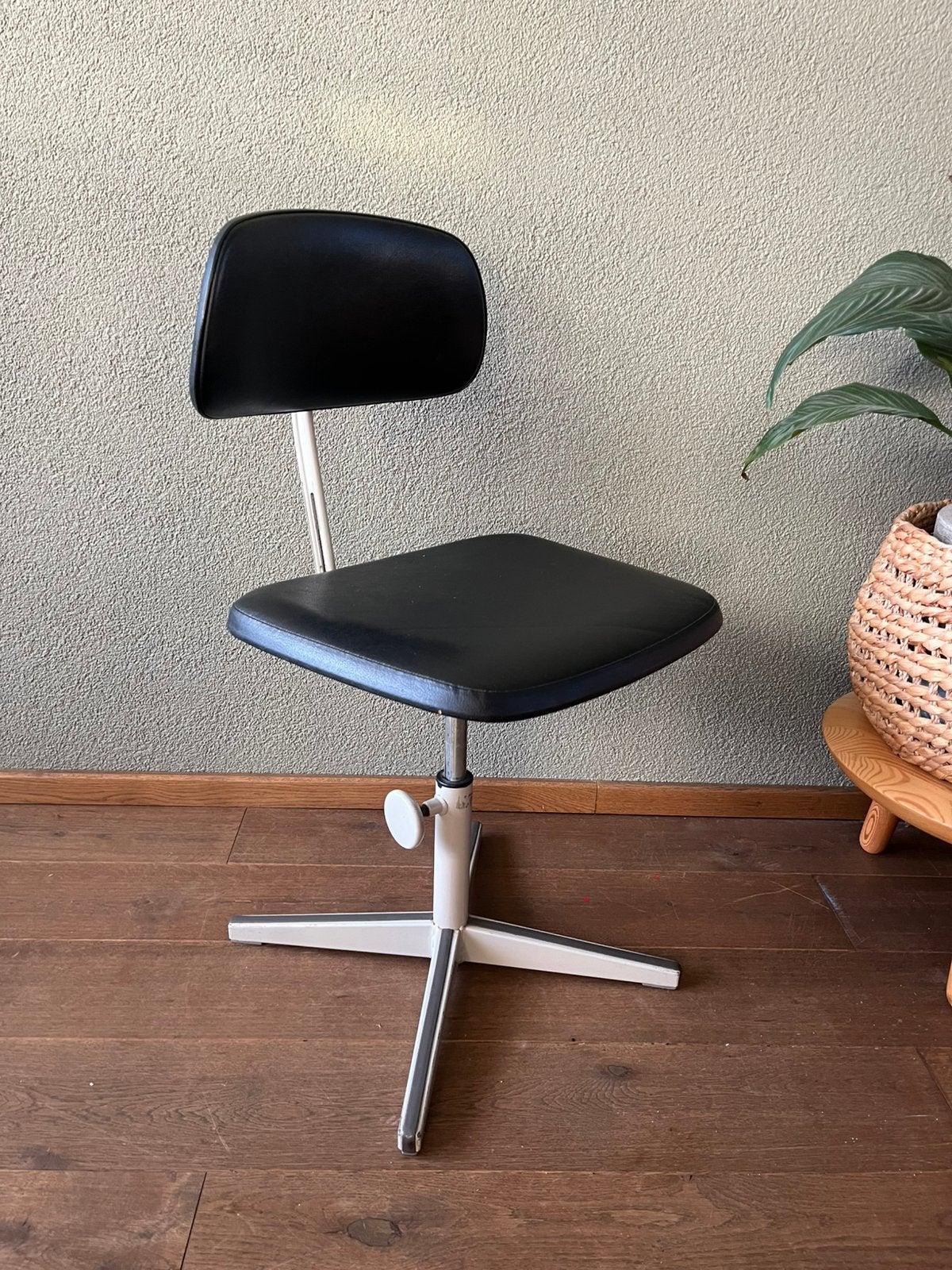Ahrend De Cirkel Friso Kramer tekentafel bureaustoel, Ophalen, Zo goed als nieuw, Zwart