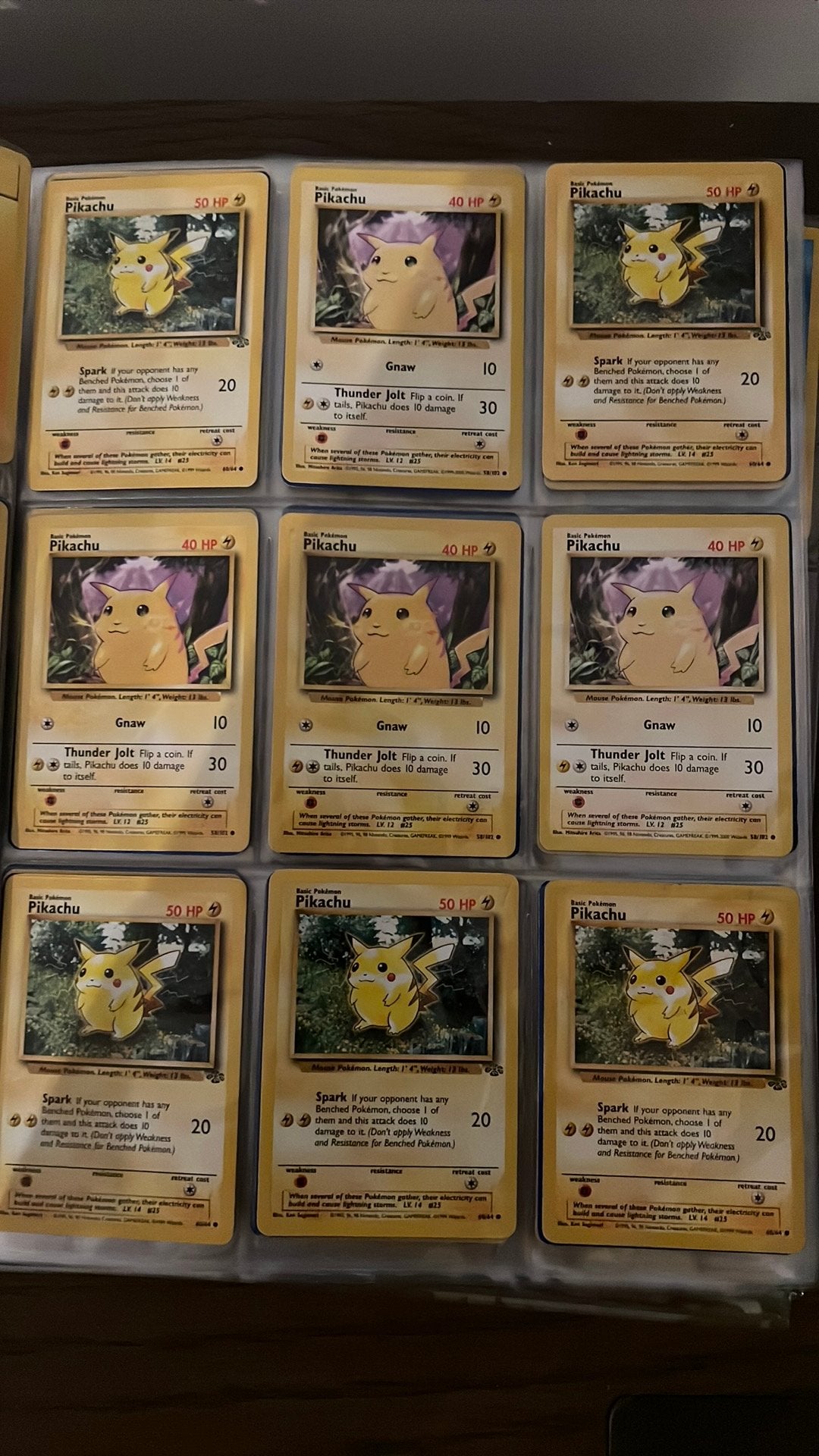 Map vol met pokemon kaarten, Hobby en Vrije tijd, Ophalen of Verzenden, Zo goed als nieuw