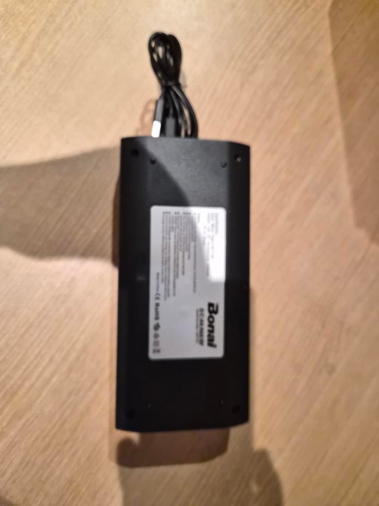 Batterij oplader, Ophalen of Verzenden, Nieuw, Oplaadbaar