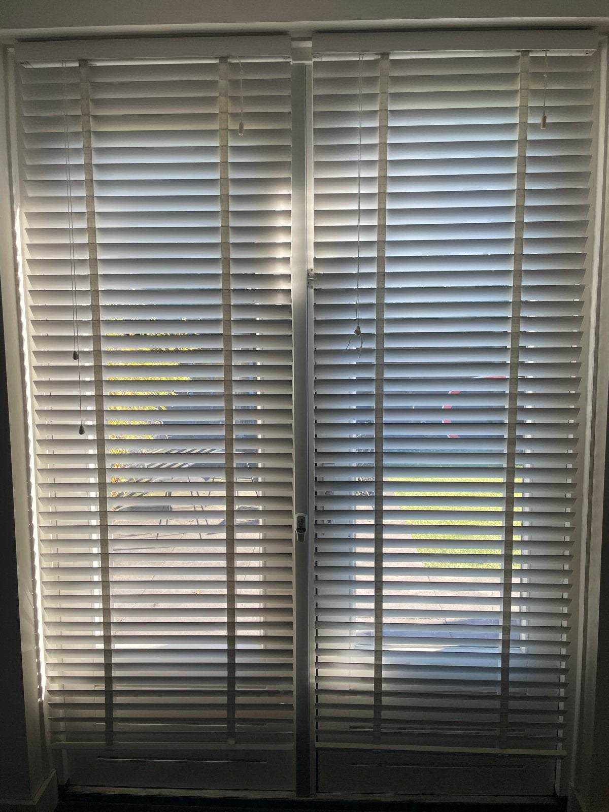 Witte houten jaloezieën, Huis en Inrichting, Stoffering | Gordijnen en Lamellen, Gebruikt, 200 cm of meer, Wit, 50 tot 100 cm
