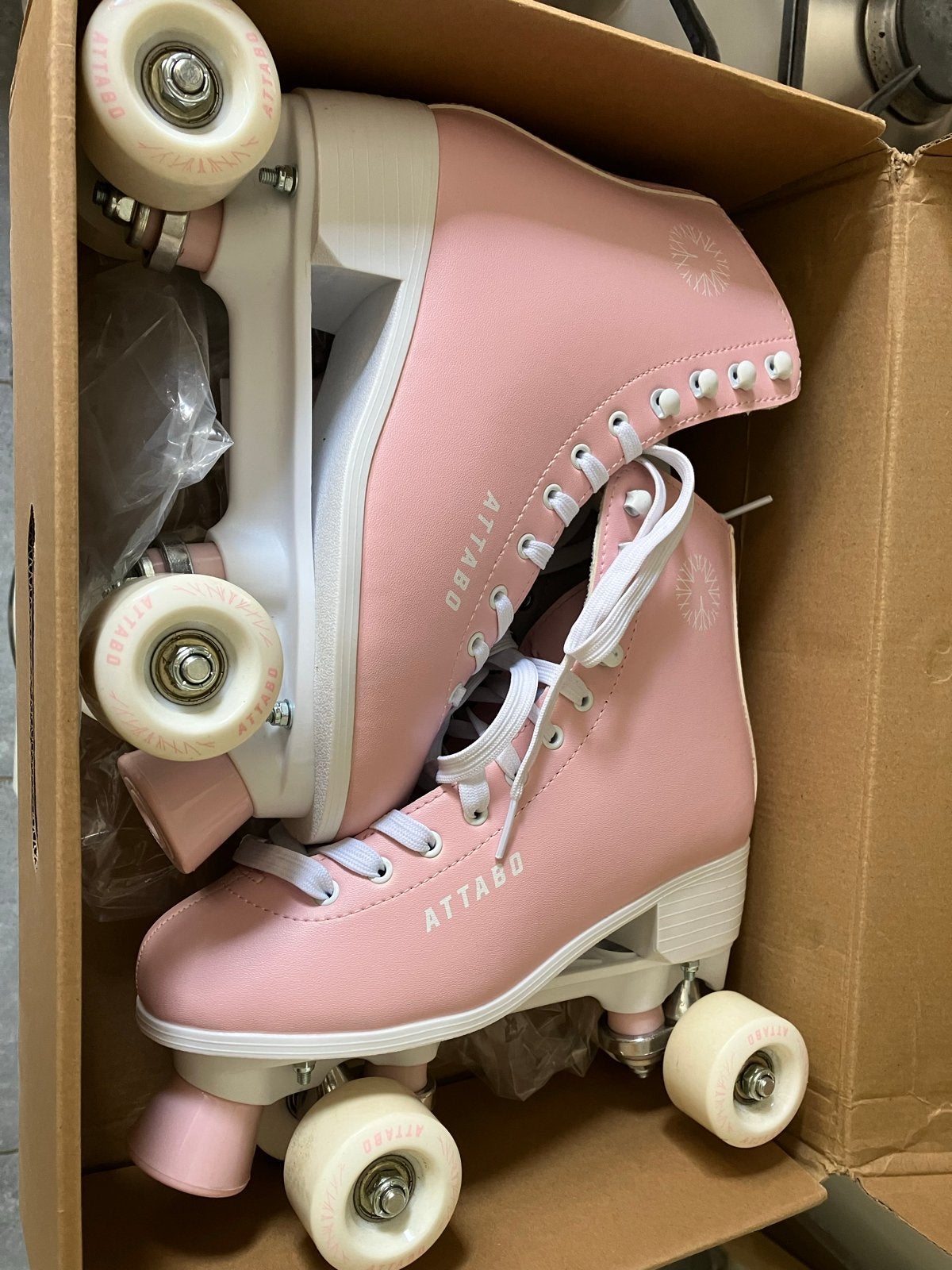 Nieuwe Attabo Serena rolschaatsen - Maat 39 - Roze/Wit, Ophalen, Nieuw
