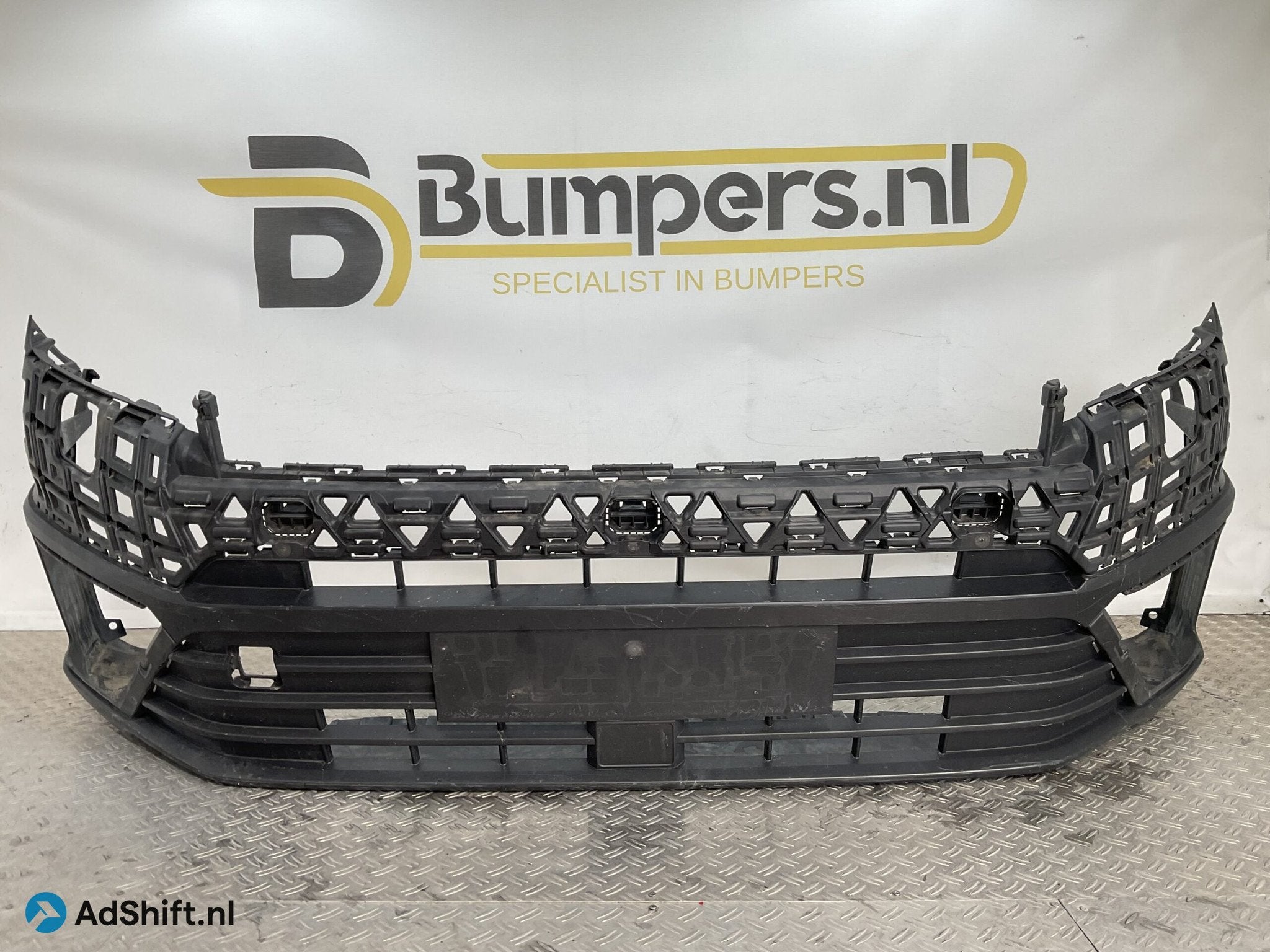 Bumper Volkswagen Crafter 7C0 17-22 7C0807221 Voorbumper C10, Bumper